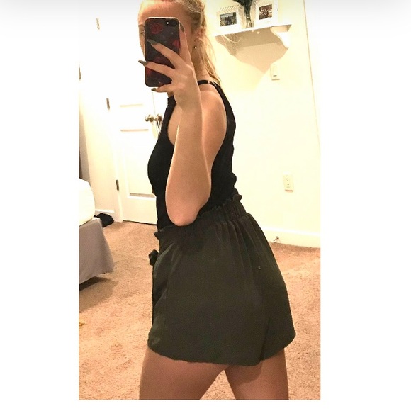 Shein shorts - Picture 3 of 5
